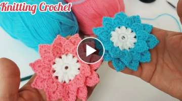 Layered Flower Knitting Motif Work // #layeredflowerknitting #knittingcrochet