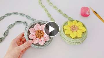 Crochet flower bag: How elegant to share with her